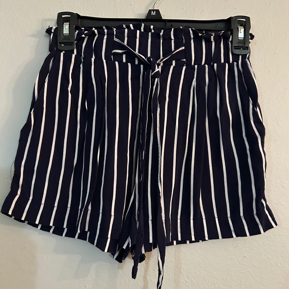 Forever 21 Navy Blue White Striped Paper Bag Waist Shorts Size S Summer